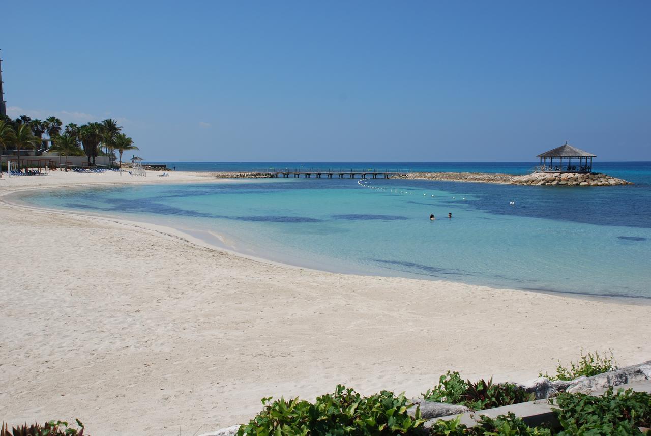 Luxury Villa Sleeps 6, Beach Access, Montego Bay Buitenkant foto