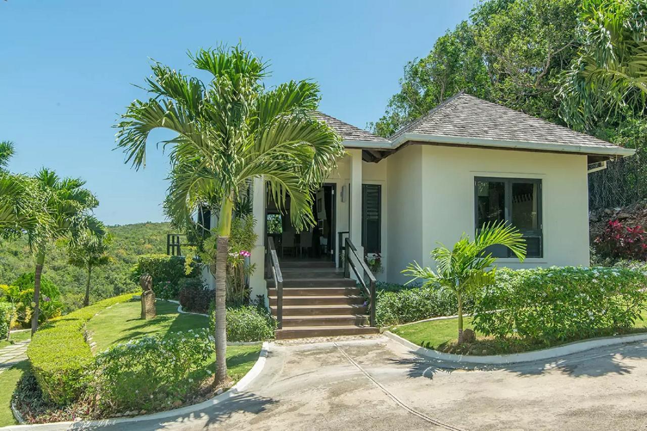 Luxury Villa Sleeps 6, Beach Access, Montego Bay Buitenkant foto